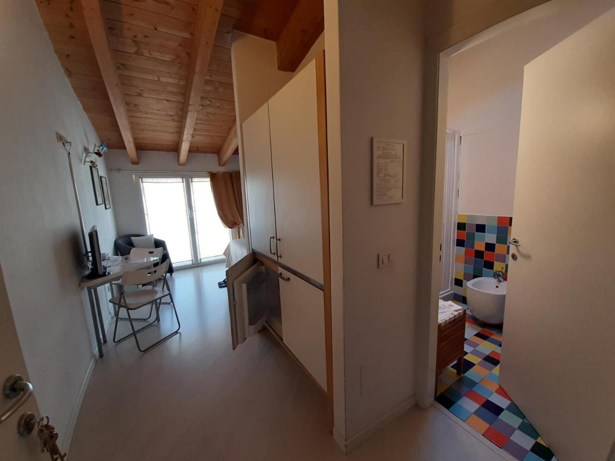 Il Girasole High Quality Inn Milan Exterior photo