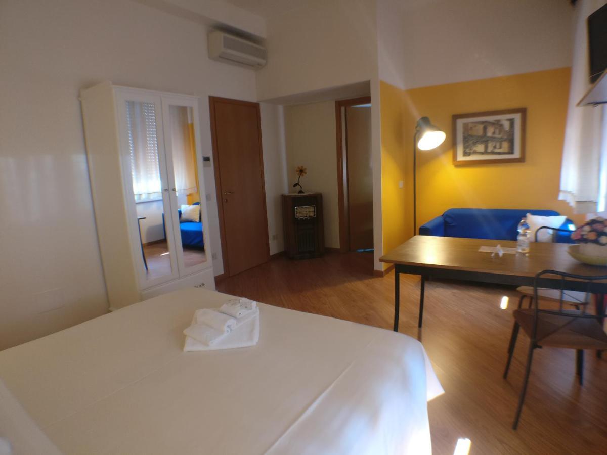 Il Girasole High Quality Inn Milan Exterior photo
