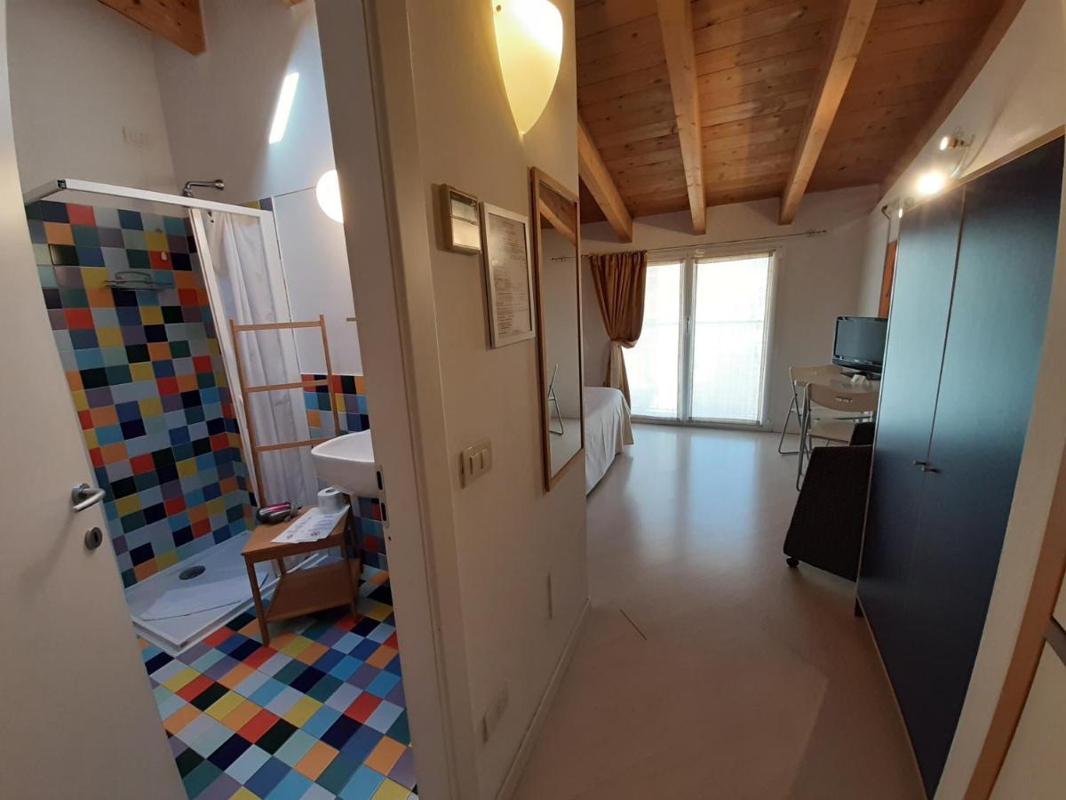 Il Girasole High Quality Inn Milan Exterior photo