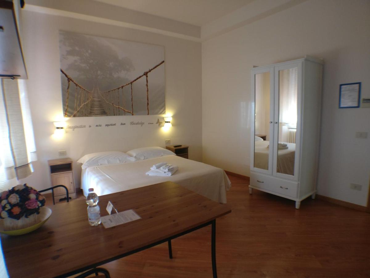 Il Girasole High Quality Inn Milan Exterior photo