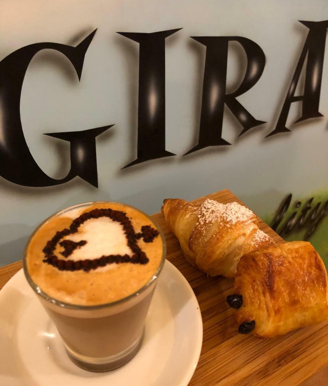 Il Girasole High Quality Inn Milan Exterior photo